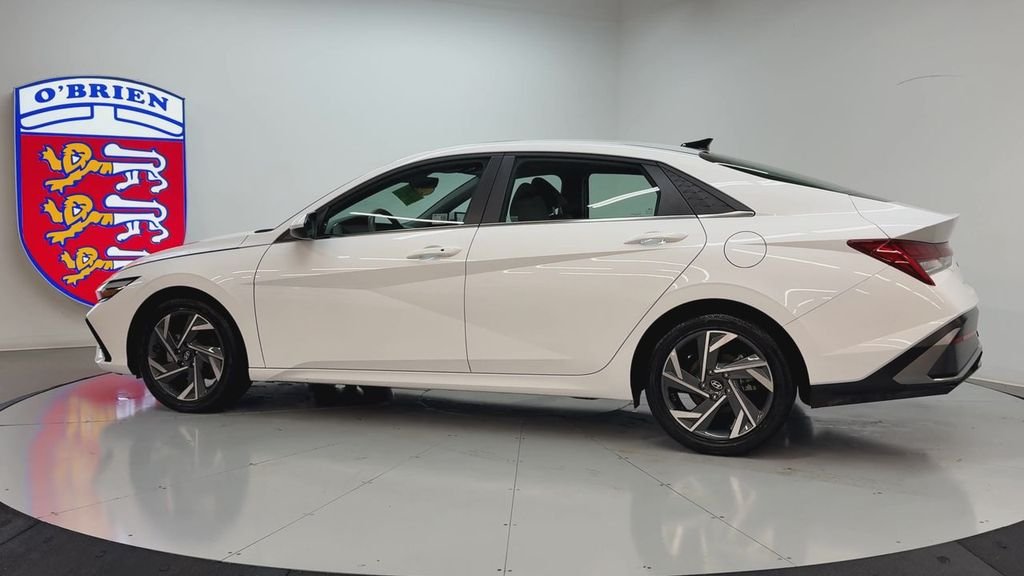 2025 Hyundai Elantra SEL - Photo 7