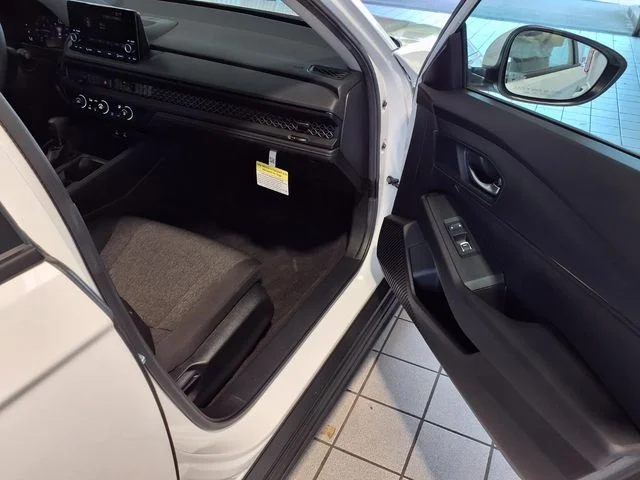 2025 Honda Accord LX - Photo 21