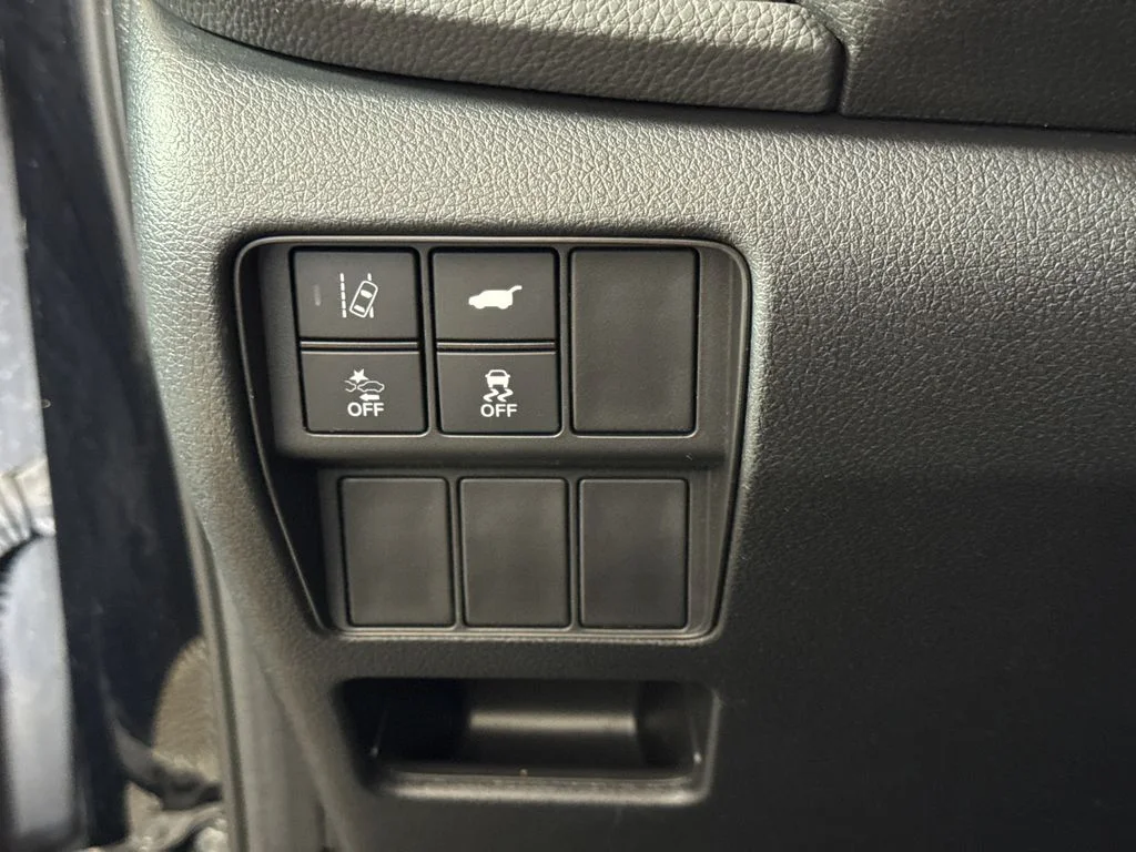 Certified Used 2021 Black Honda EX-L image 31