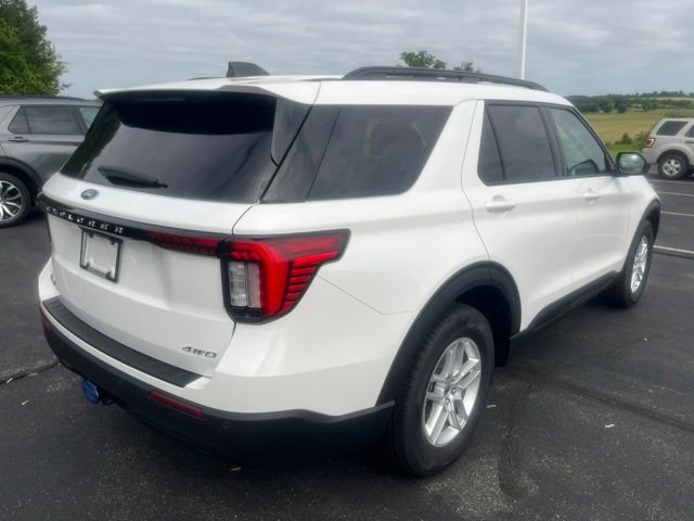 New 2026 Star White Metallic Tri-Coat Ford Active image 25