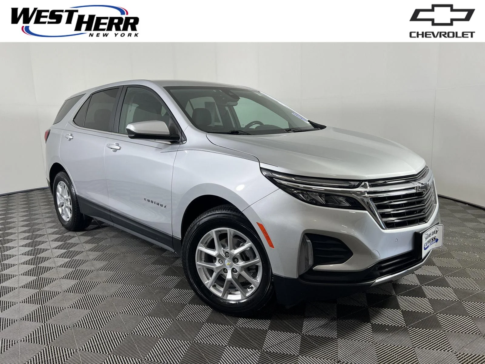 Used 2022 Silver Ice Metallic Chevrolet LT image 1