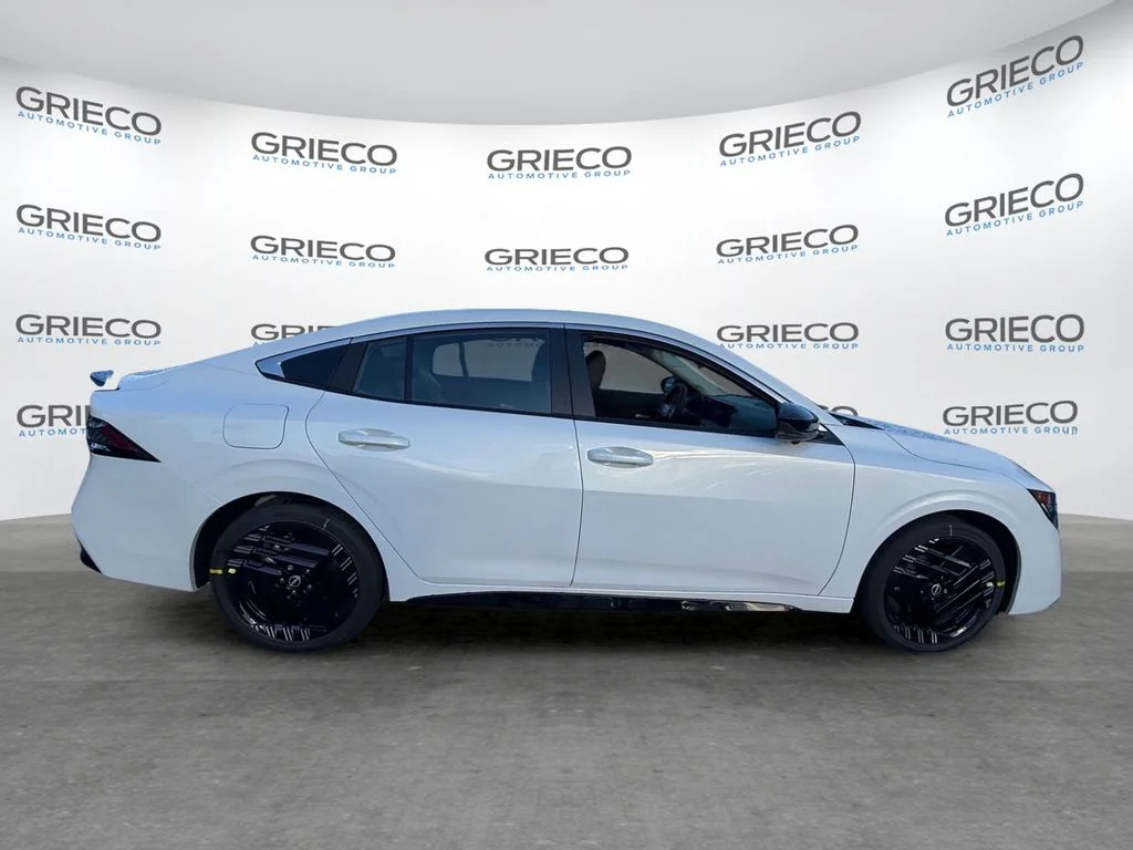 New 2027 Aspen White TriCoat Nissan SR image 8