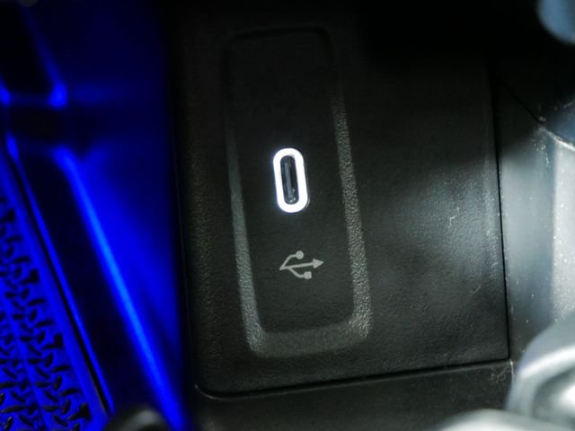Certified Used 2023 White Mercedes-Benz GLC 300 image 27