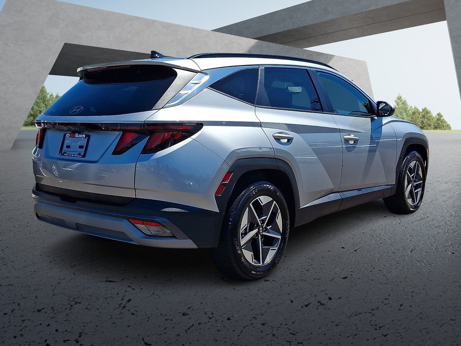 Used 2025 Shimmering Silver Hyundai SEL image 5