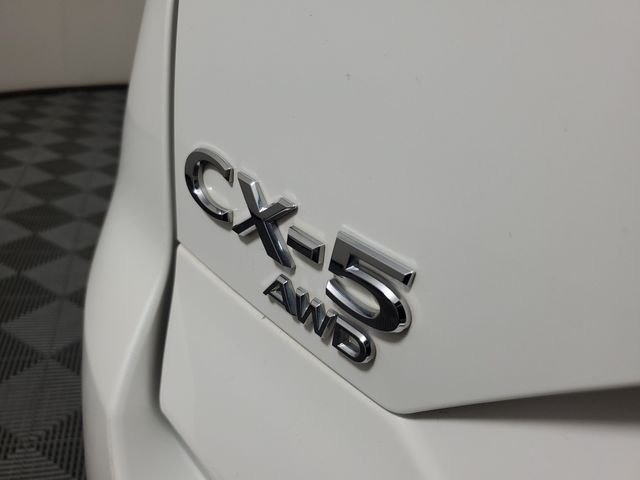 Used 2020 White Mazda Touring ` image 8