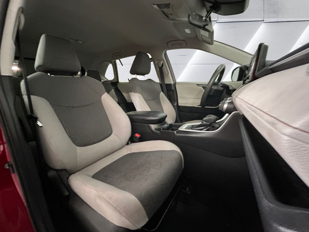 Used 2021 Red Toyota XLE image 14