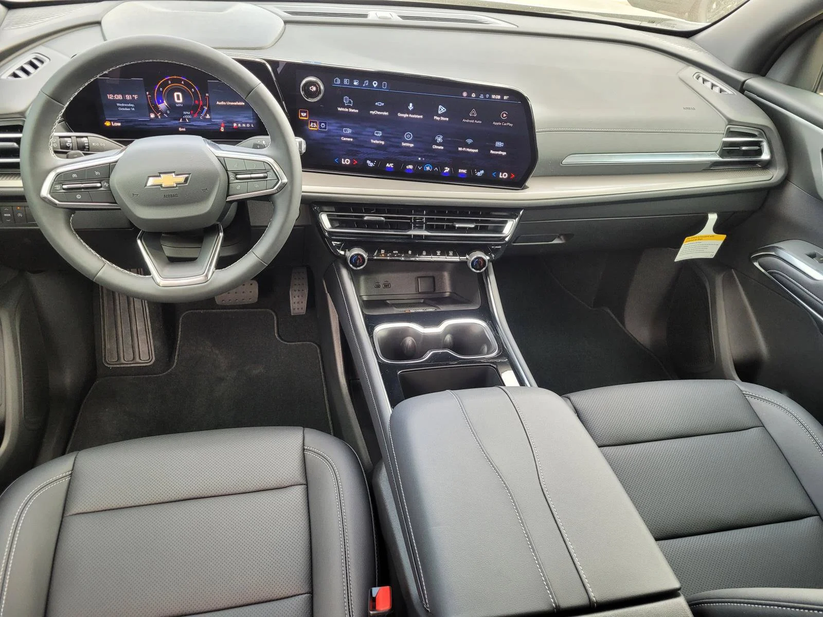 2027 Chevrolet Traverse LT - Photo 11