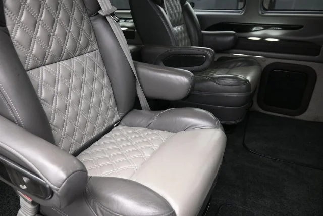 Used 2022 Silver GMC Work Van image 18