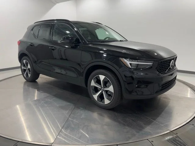 New 2026 Onyx Black Volvo Plus image 7