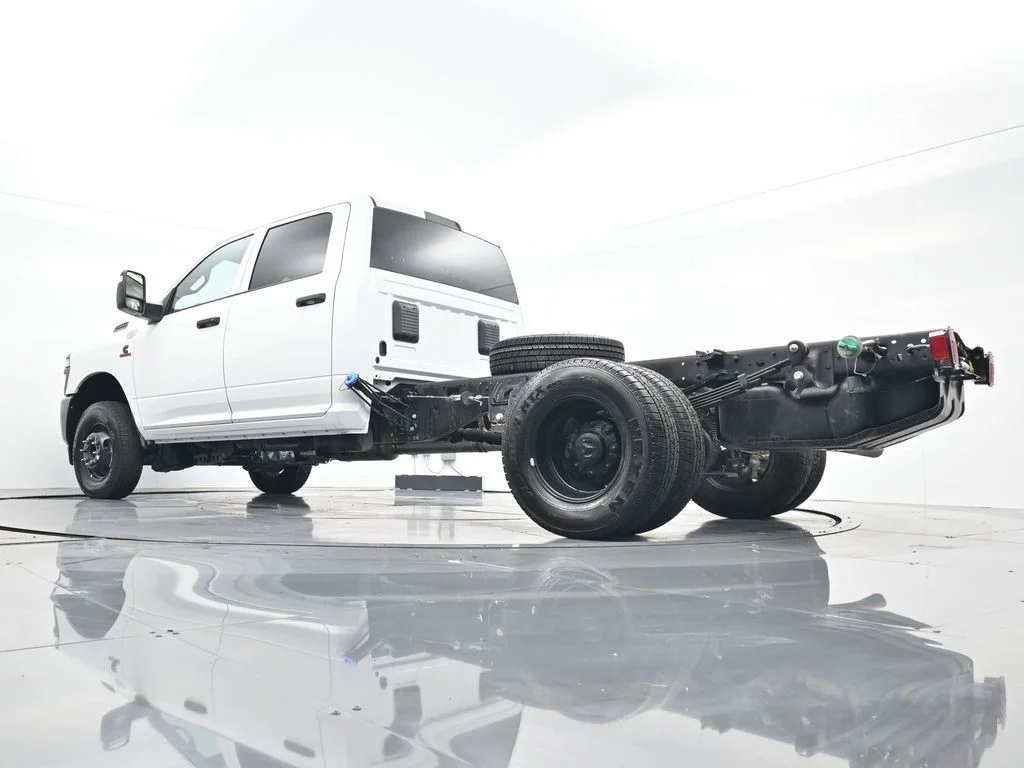 2026 RAM 3500 Chassis Tradesman - Photo 37