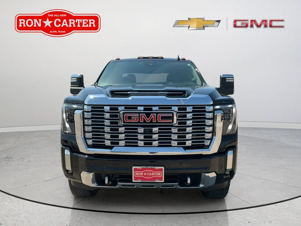 Used 2024 Onyx Black GMC Denali image 2