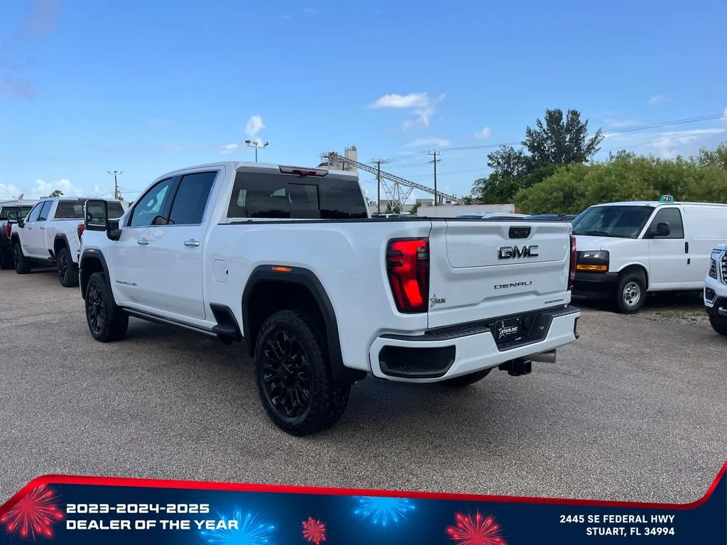New 2026 Glacier White Tricoat GMC Denali Ultimate image 5