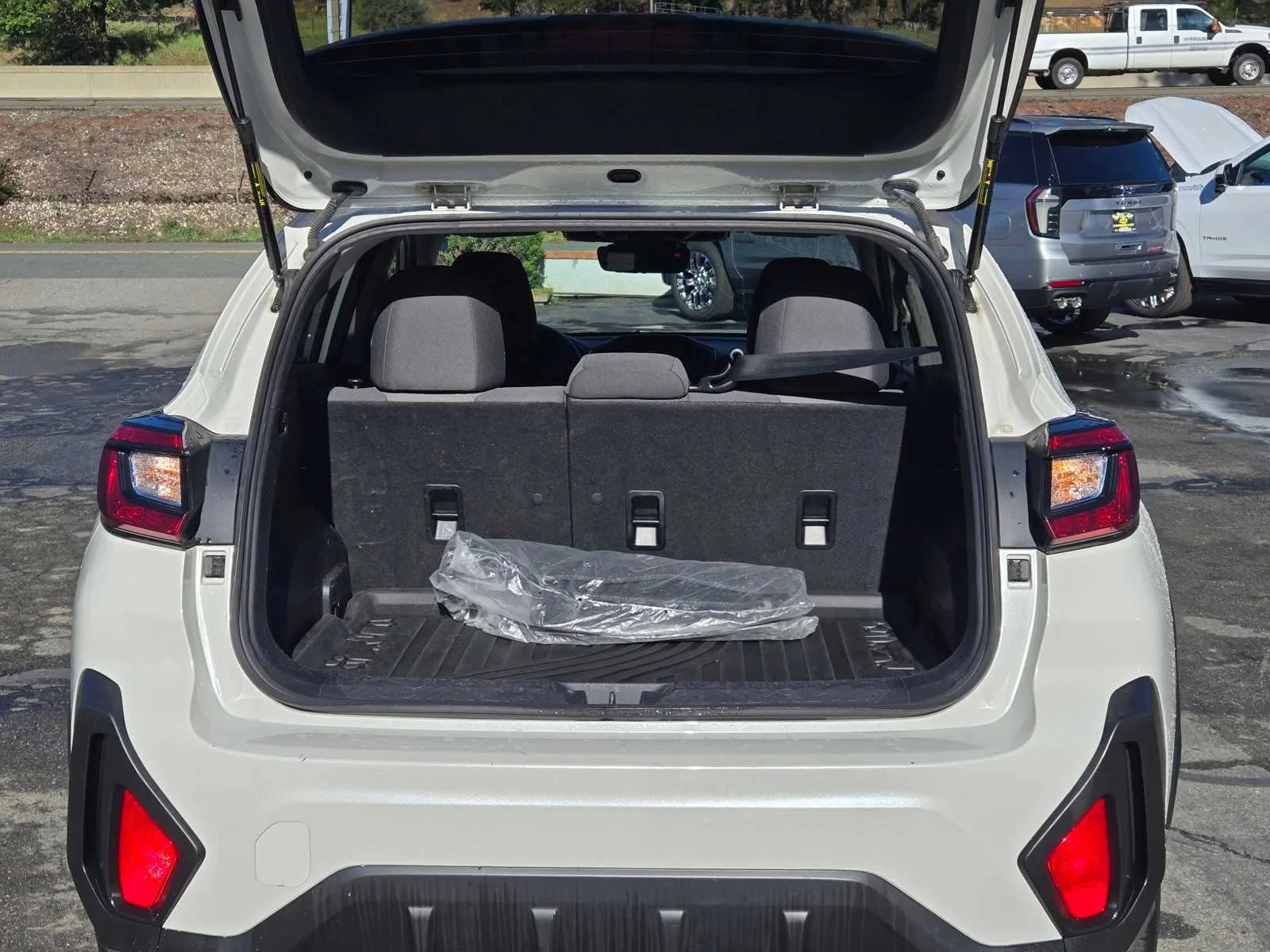 Used 2025  Subaru Premium image 29