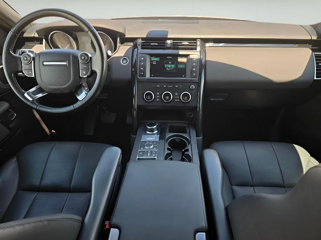 Used 2017 Santorini Black Metallic Land Rover SE image 24