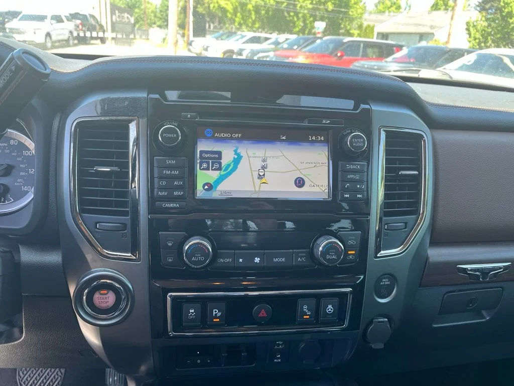 Used 2017 Black Nissan Platinum Reserve image 13