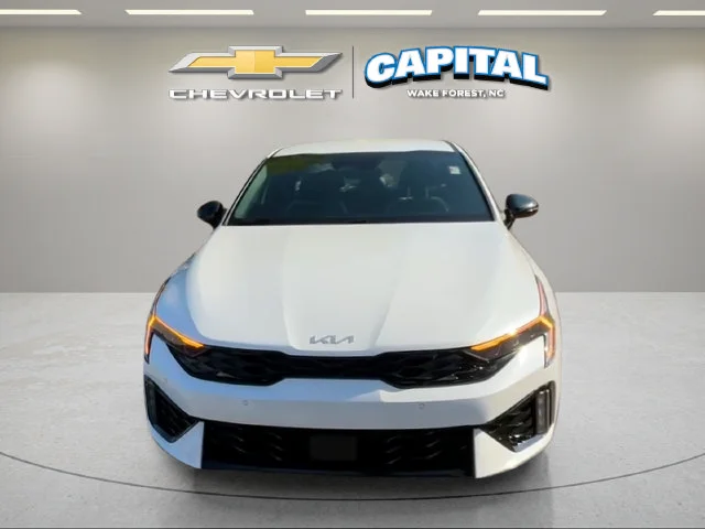 Used 2025 White Kia GT-Line image 8