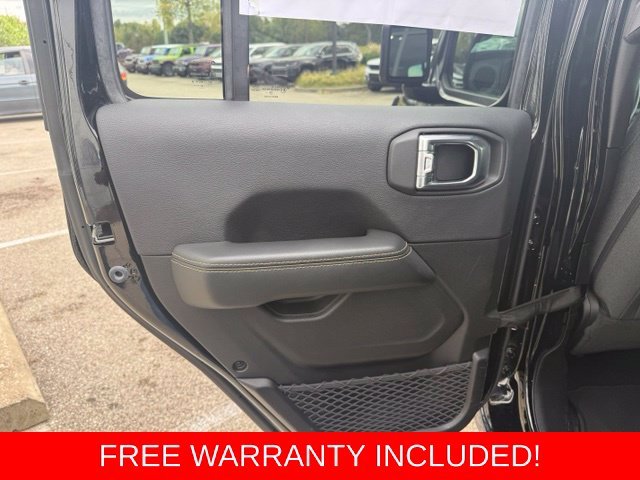 Used 2026 Black Jeep Sahara image 21