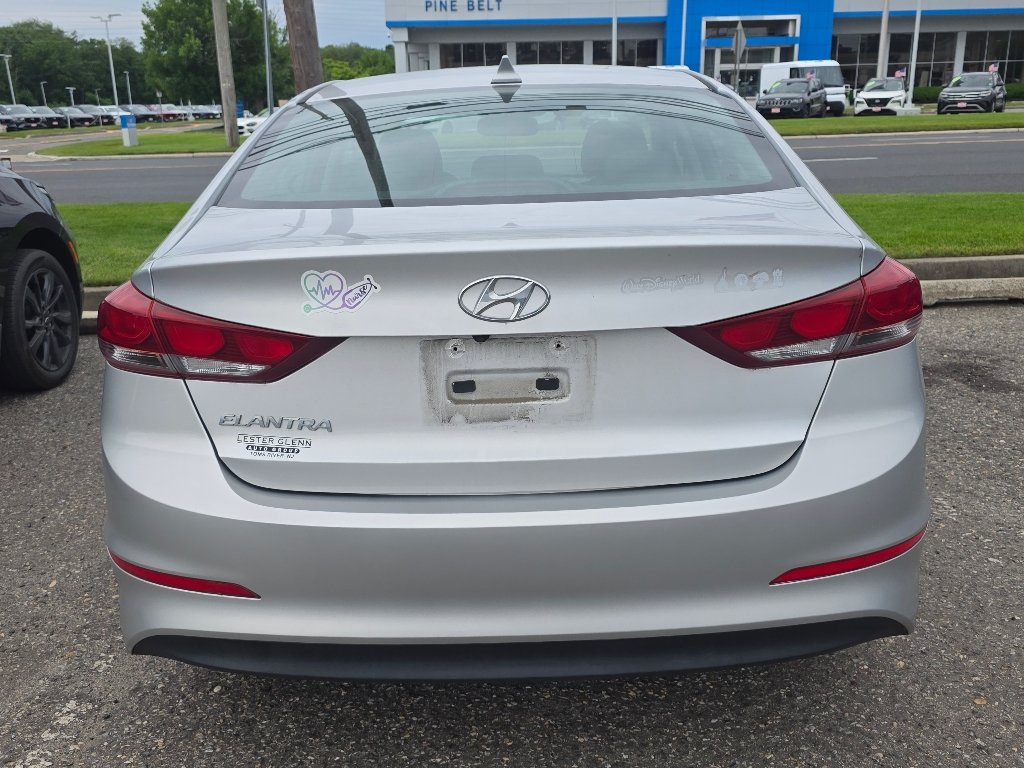 Used 2018 Silver Hyundai Value Edition image 3