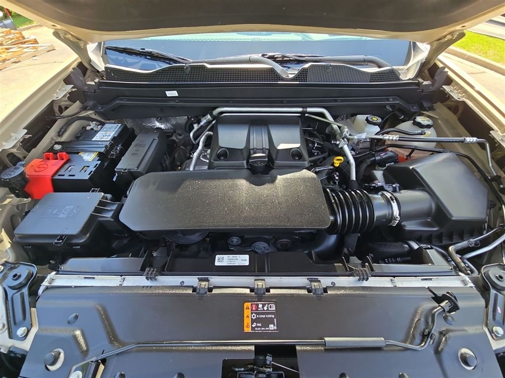 Used 2024  Chevrolet Trail Boss image 10