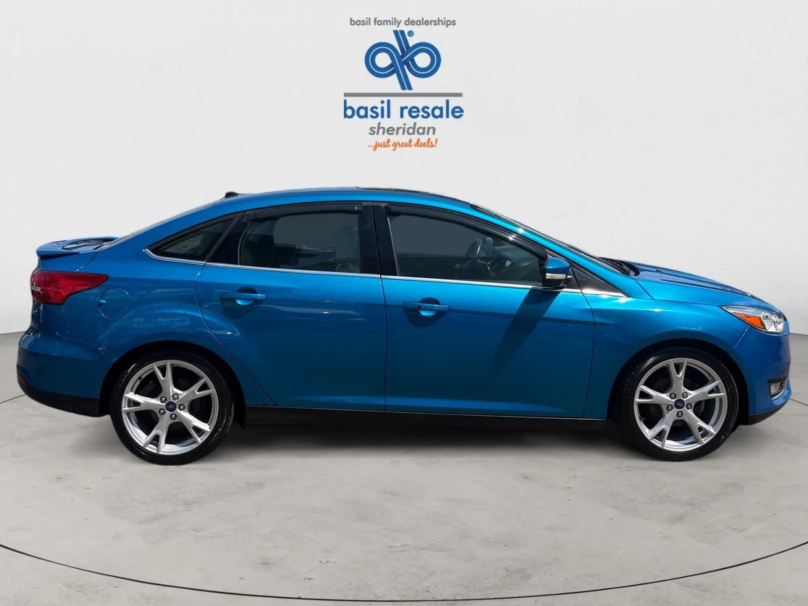 Used 2015 Blue Candy Metallic Tinted Clearcoat Ford Titanium image 7