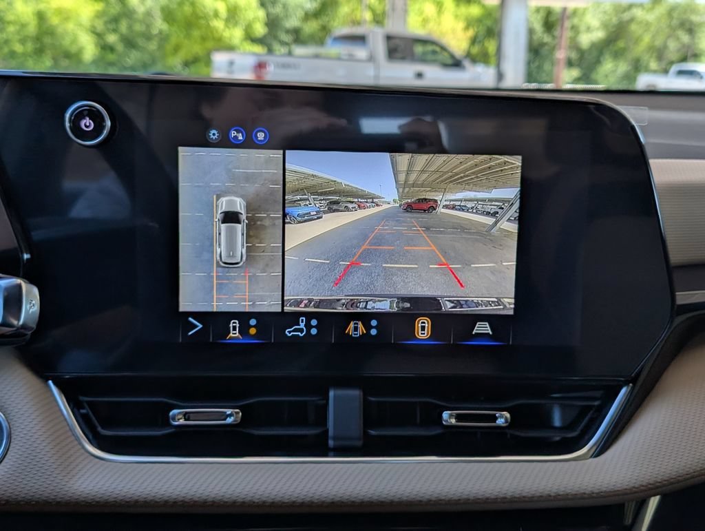 New 2027 Mosaic Black Metallic Chevrolet ACTIV image 21