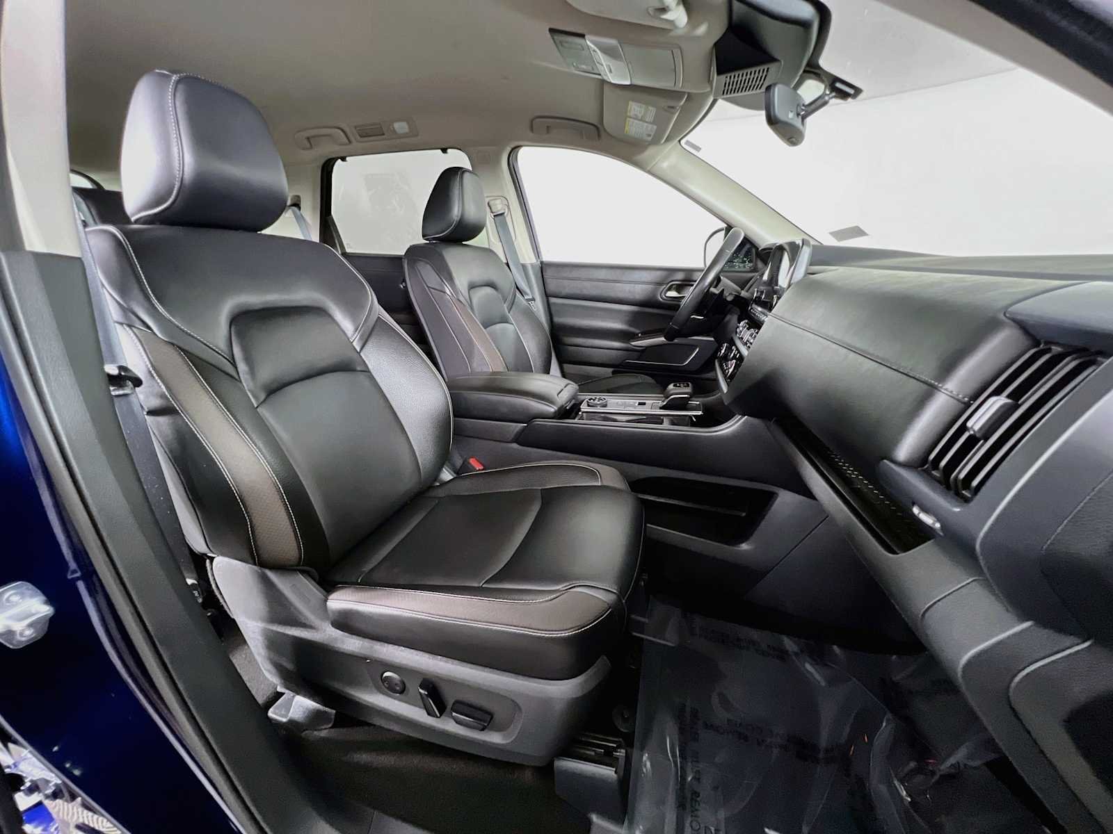Used 2023 Deep Ocean Blue Pearl Nissan SL image 30