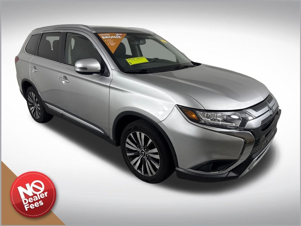 Used 2019 Gray Mitsubishi SEL image 1