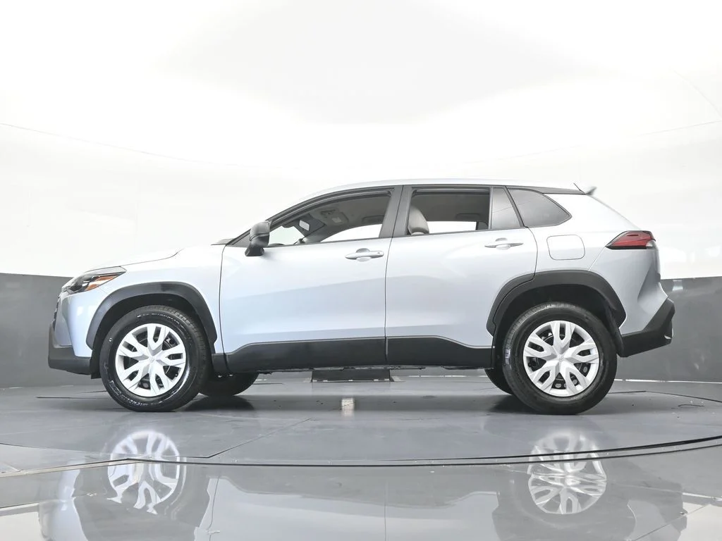 2026 Toyota Corolla Cross L - Photo 49