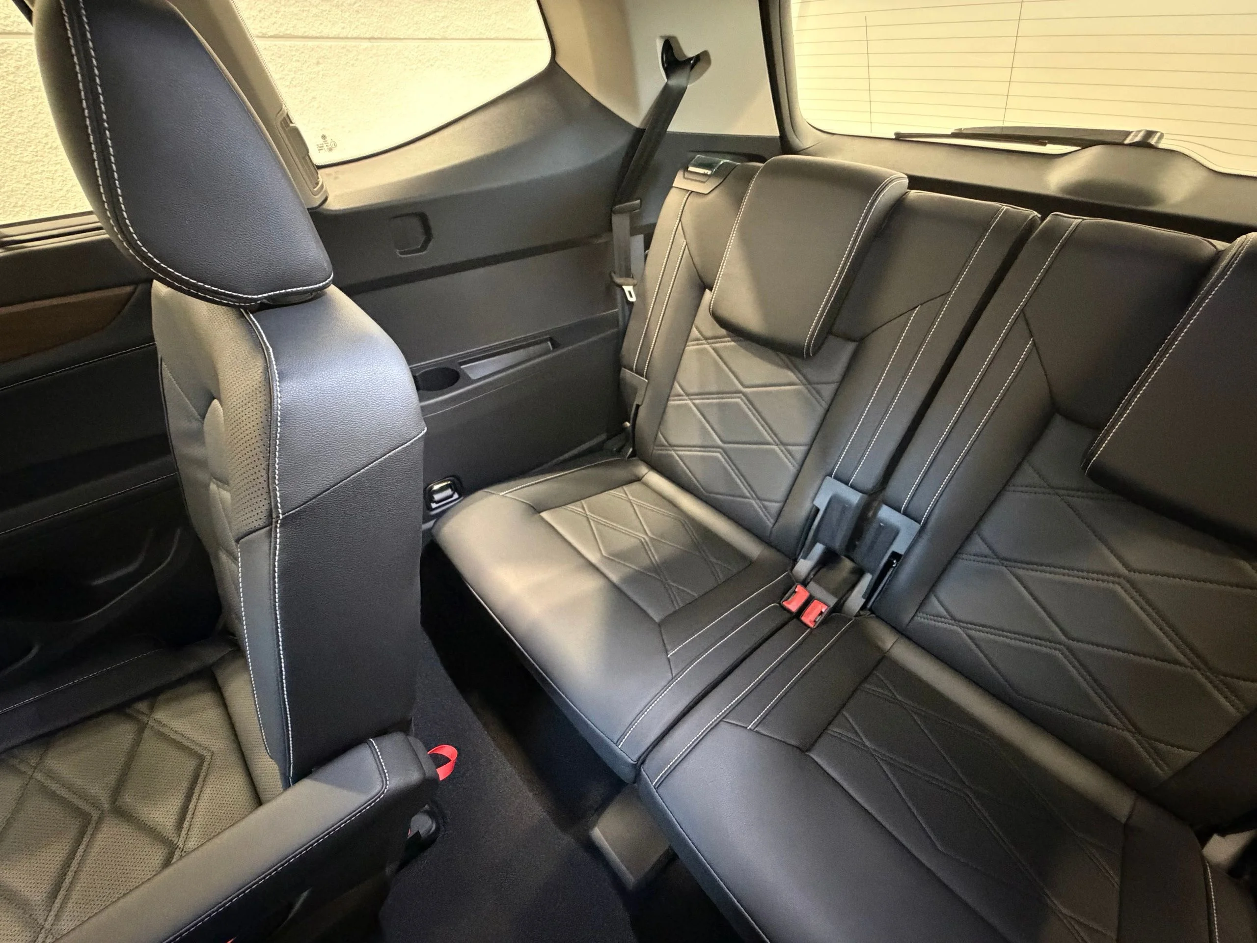New 2026 White Volkswagen 2.0T SE w/Technology image 37