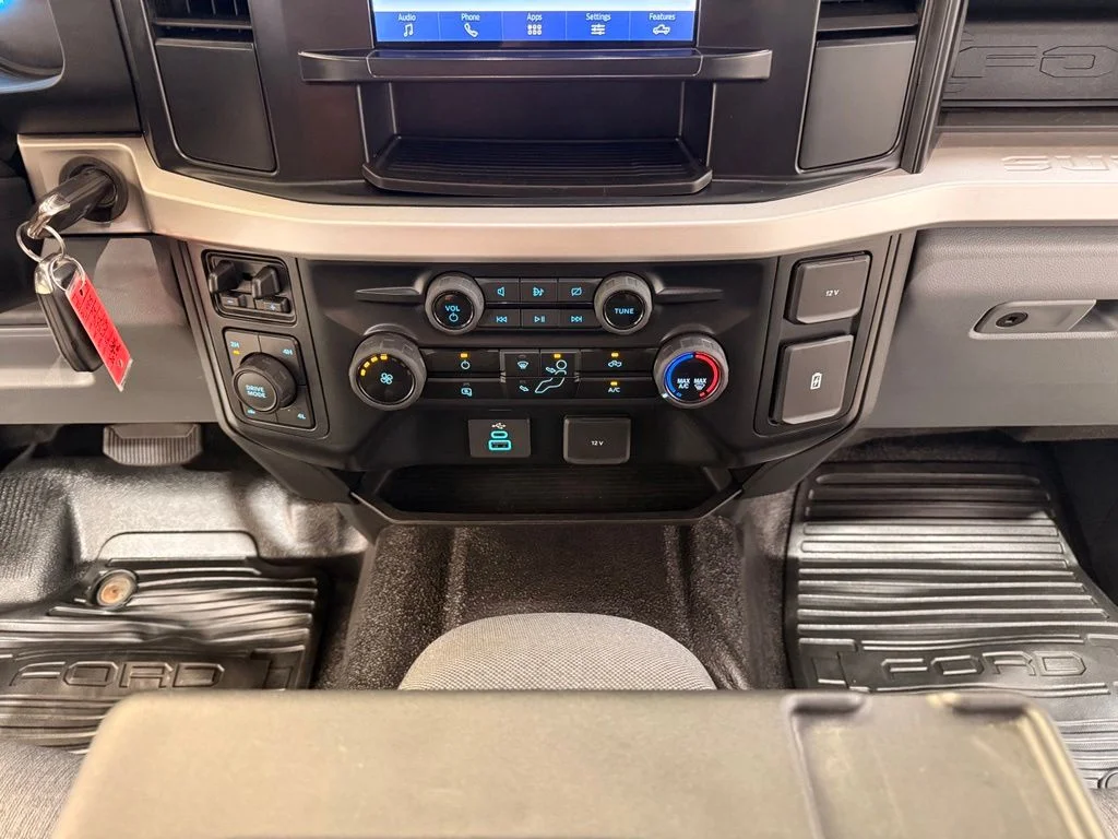 Used 2024 White Ford XL image 21