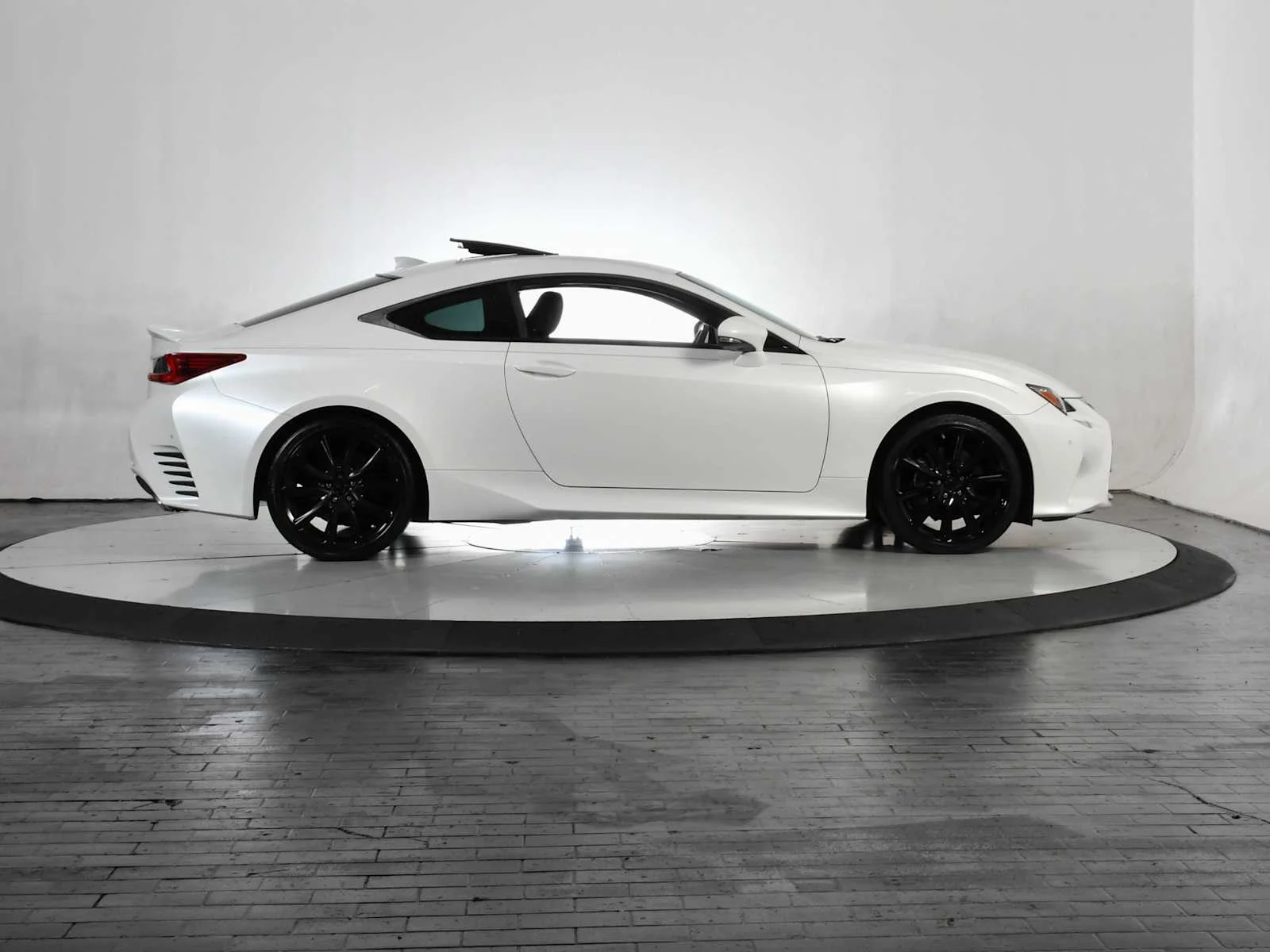 Used 2015 Starfire Pearl Lexus  image 8
