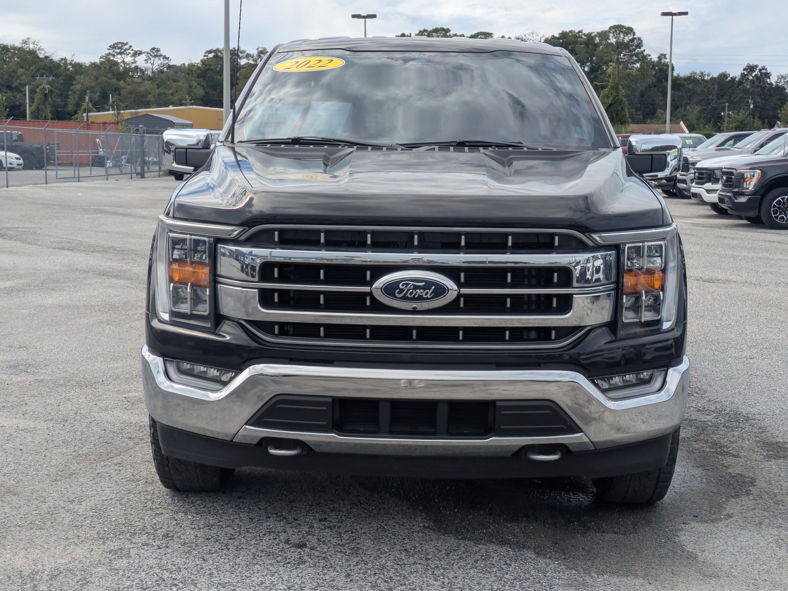 Used 2022 Agate Black Metallic Ford LARIAT image 9