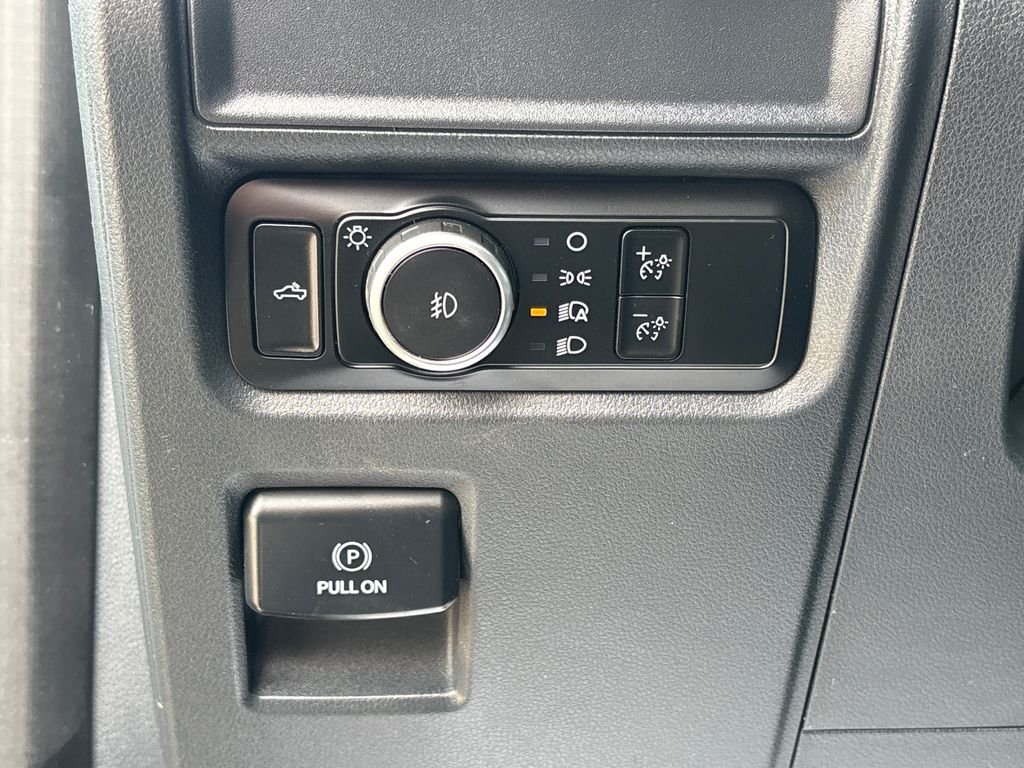Used 2023 Avalanche Ford XL image 28