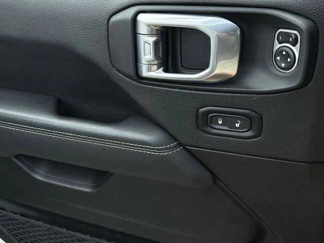 Used 2021 Black Jeep Rubicon image 34