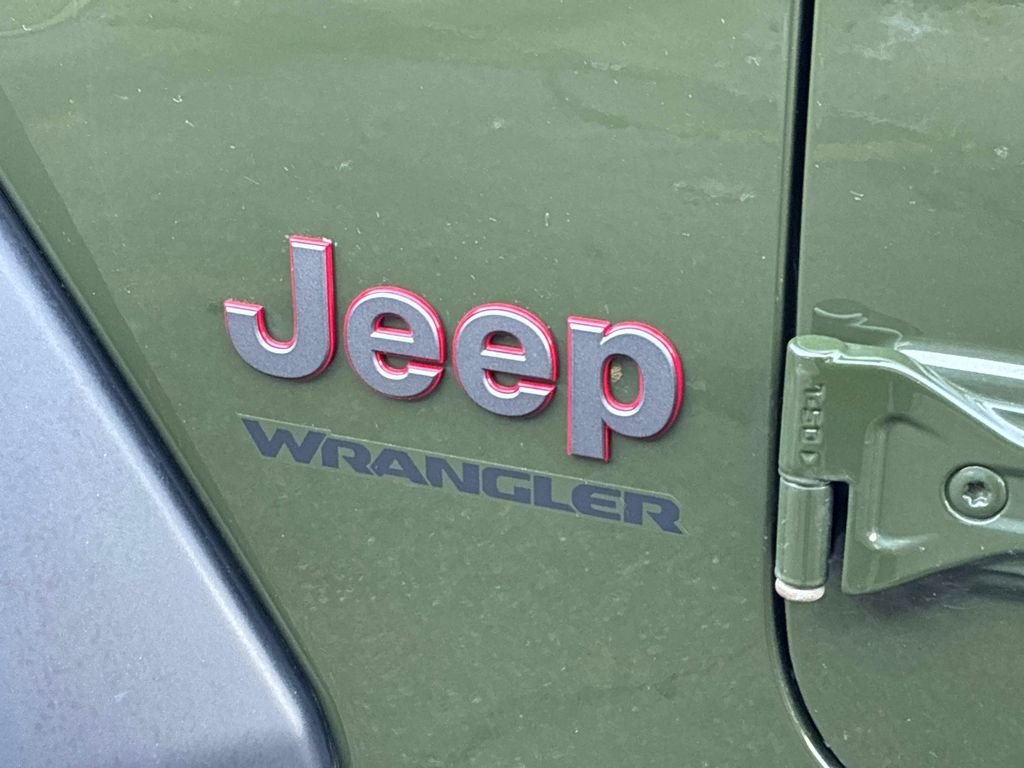 Used 2021 Green Jeep Rubicon image 16