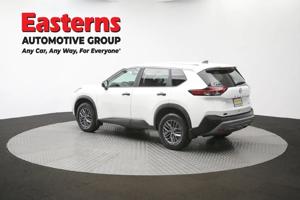 Used 2023 White Nissan S image 65