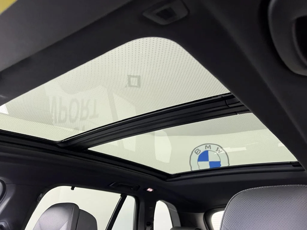 Certified Used 2025 White Metallic BMW M60i image 30