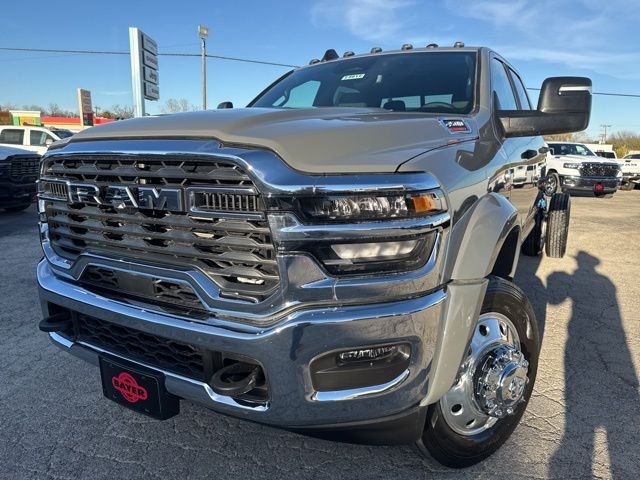 New 2026 Ceramic Gray Clear-Coat Exterior Paint RAM BIG HORN image 10