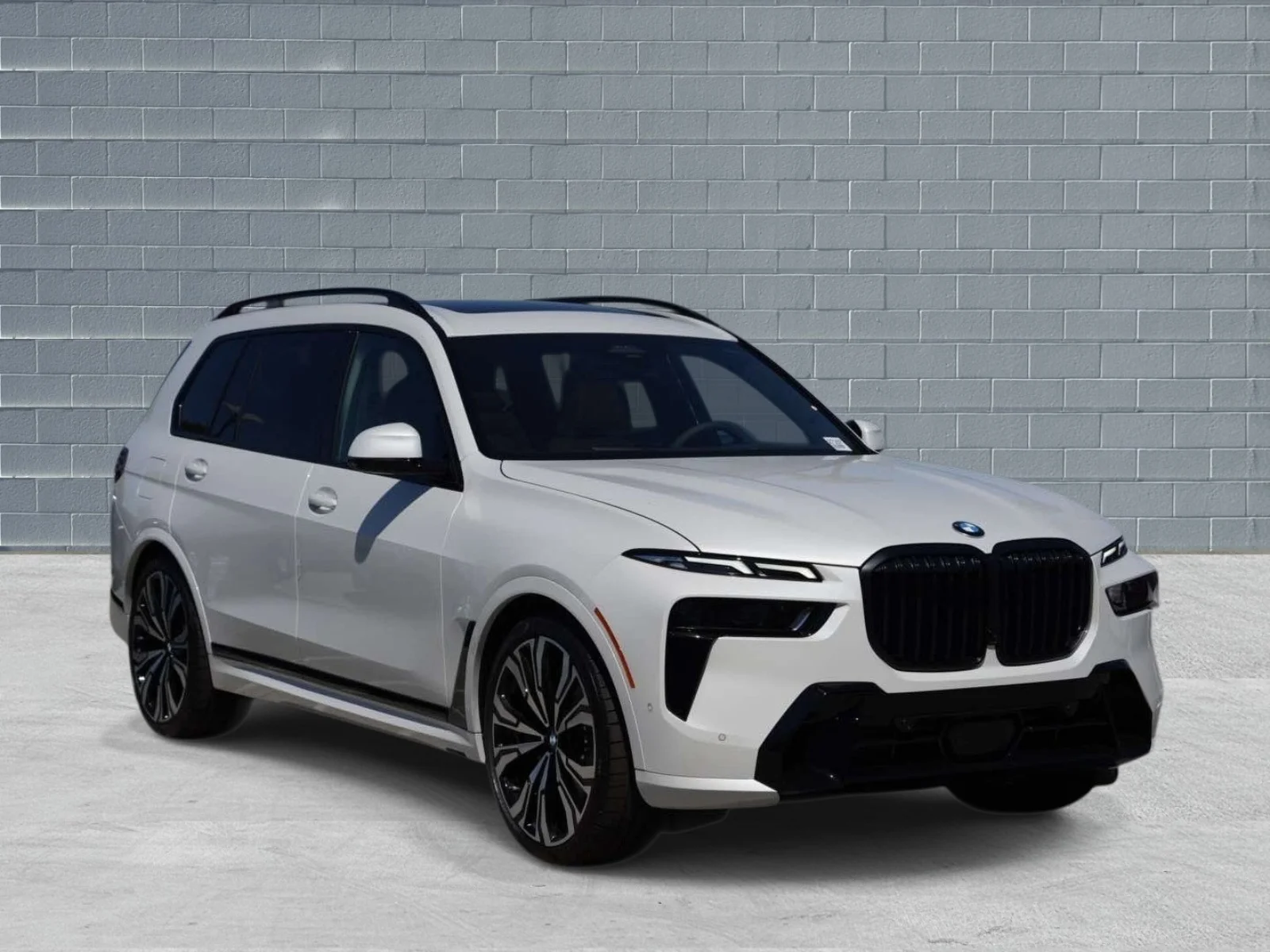 New 2027 Mineral White Metallic BMW xDrive40i image 1