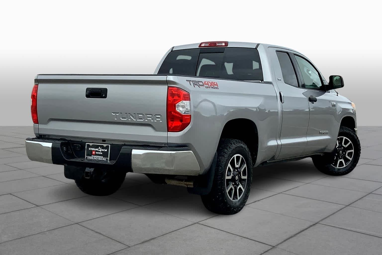 Used 2016 Silver Sky Metallic Toyota SR5 image 13