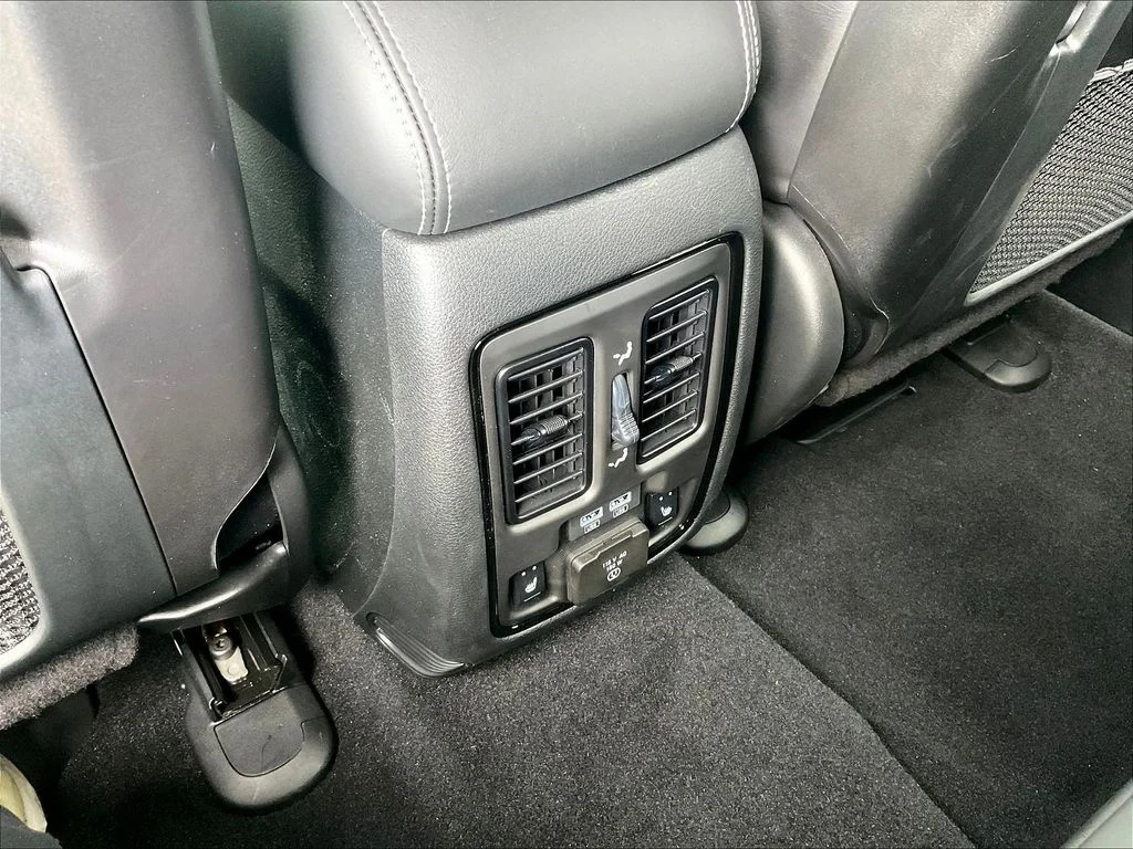 Used 2026 Vapor Gray Dodge SRT Hellcat image 10