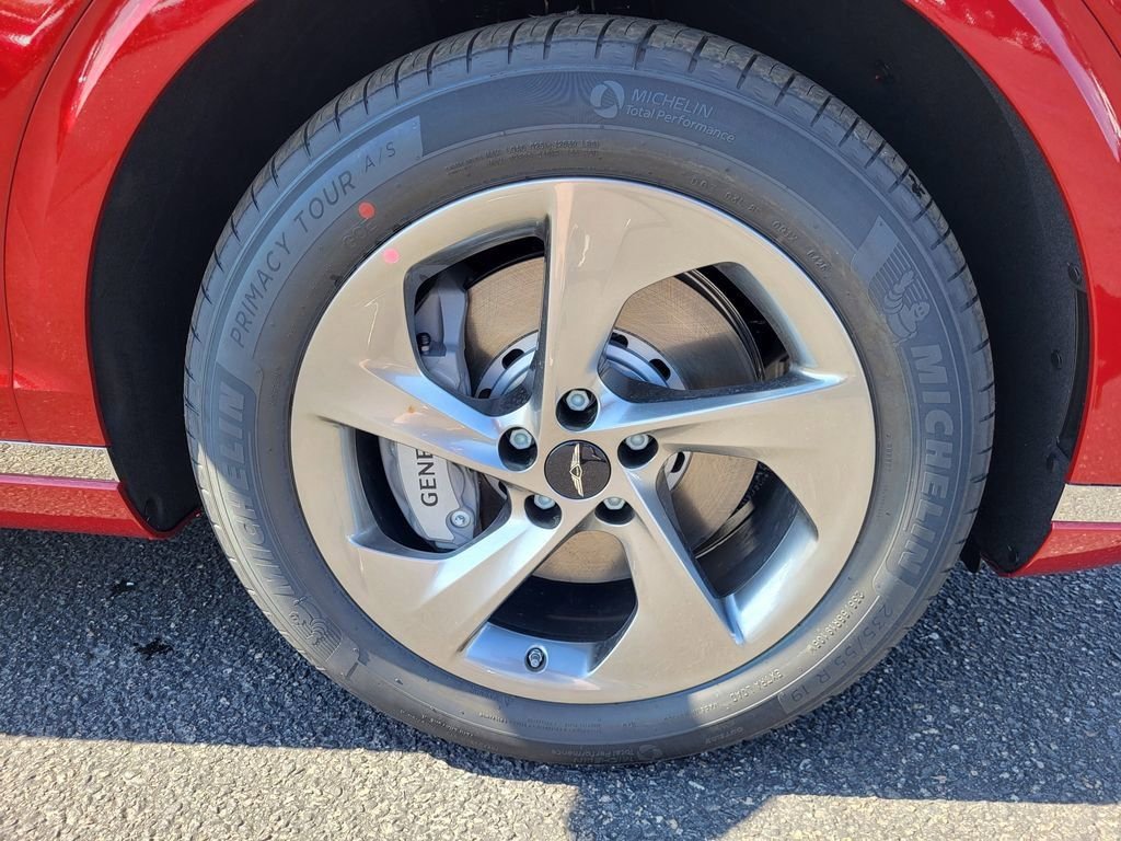 New 2026 Red Genesis 2.5T Select image 12