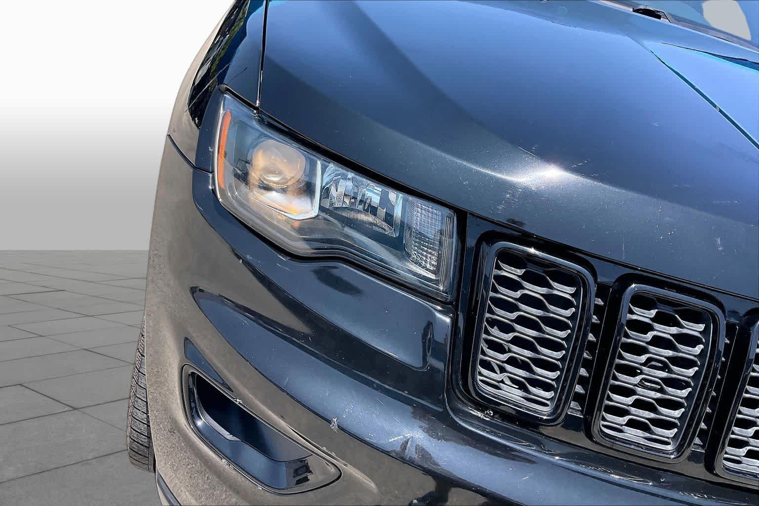 Used 2018 Diamond Black Crystal Pearlcoat Jeep Upland image 27