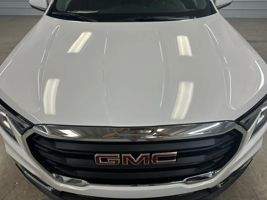 Used 2023 Summit White GMC SLE image 40