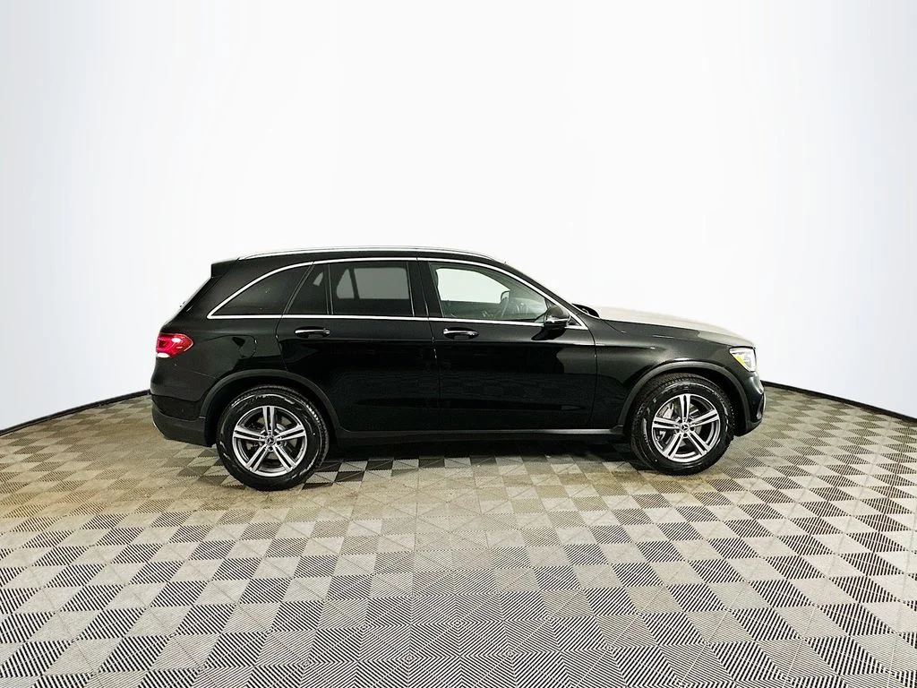Used 2021 Black Mercedes-Benz GLC 300 image 7