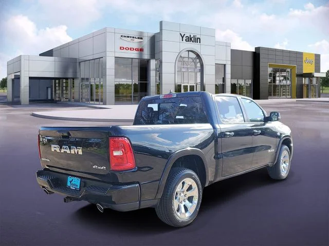 New 2026 Diamond Black Crystal Pearl-Coat Exterior Paint RAM Big Horn/Lone Star image 4