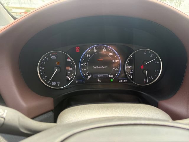 Used 2020 CHAMPAGNE GOLD METALLIC Buick Avenir image 9