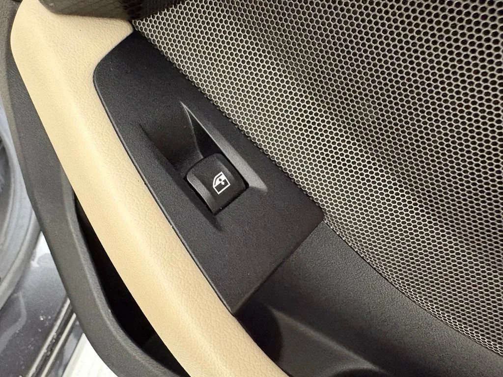 Used 2021 Gray BMW sDrive image 20