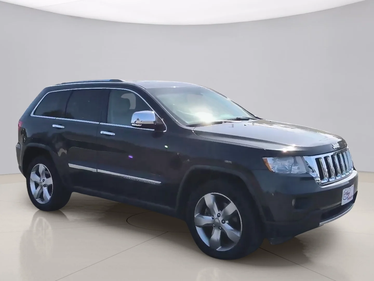 Used 2011 Grey Jeep OVERLAND image 7