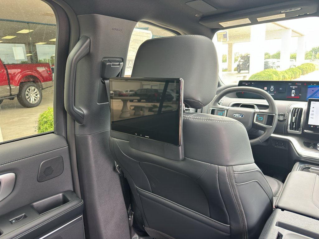New 2027 Dark Matter Gray Metallic Ford MAX Platinum image 32